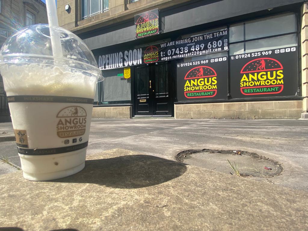 Angus Showroom Restaurant Photo 3