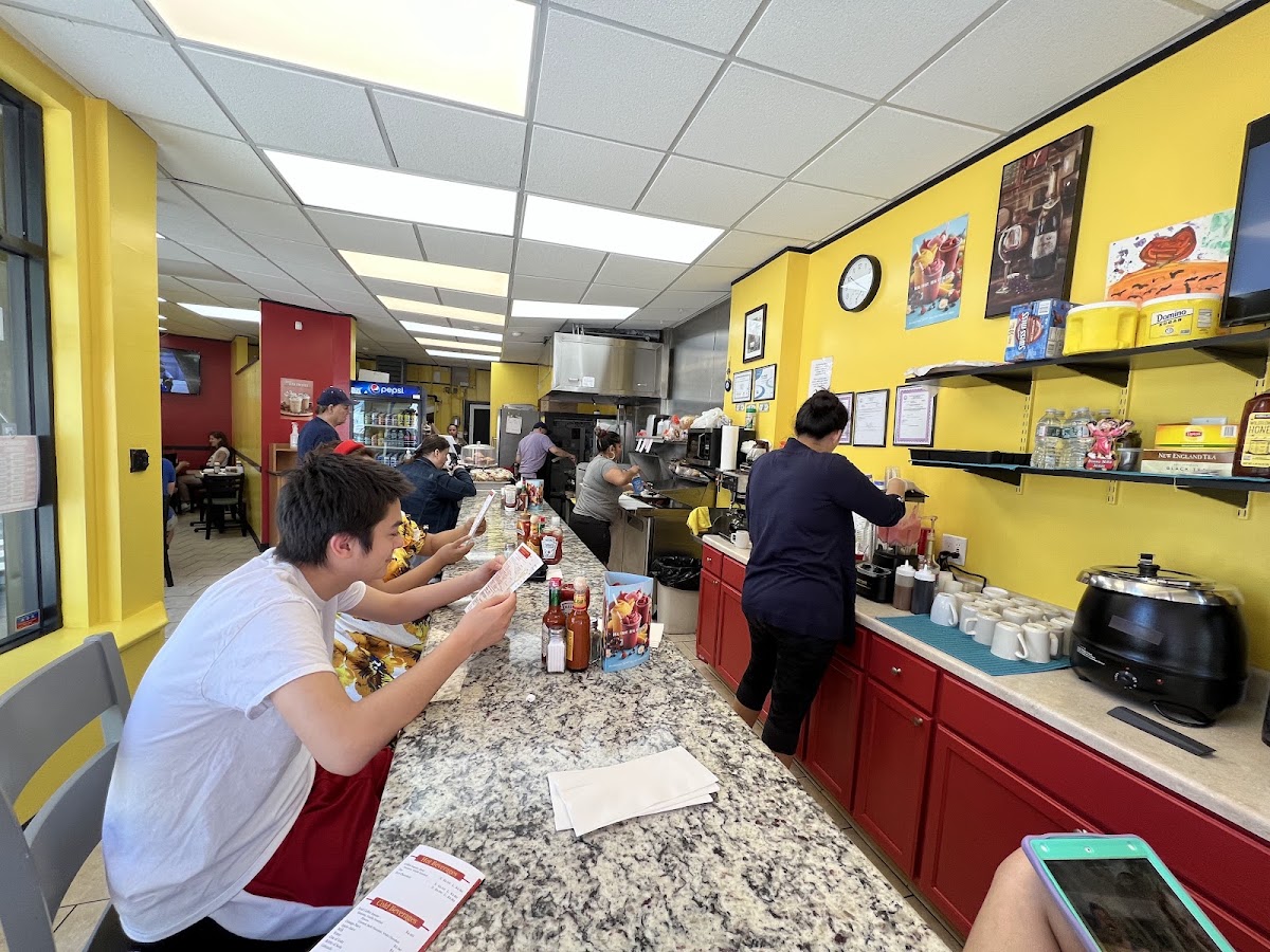 Brianna's Cafe Photo 4