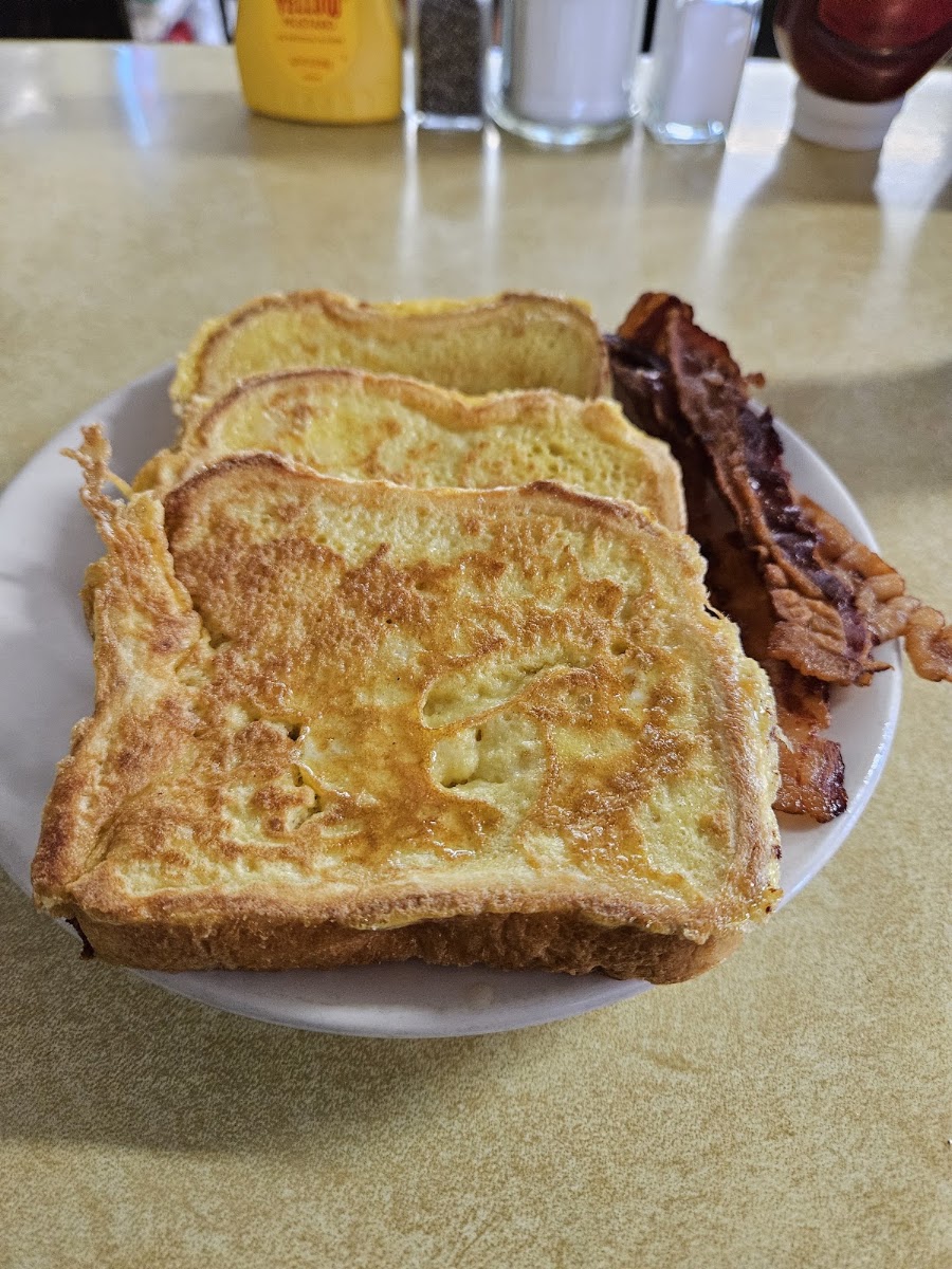 Broadway Coffee Shop & Dairy Photo 10