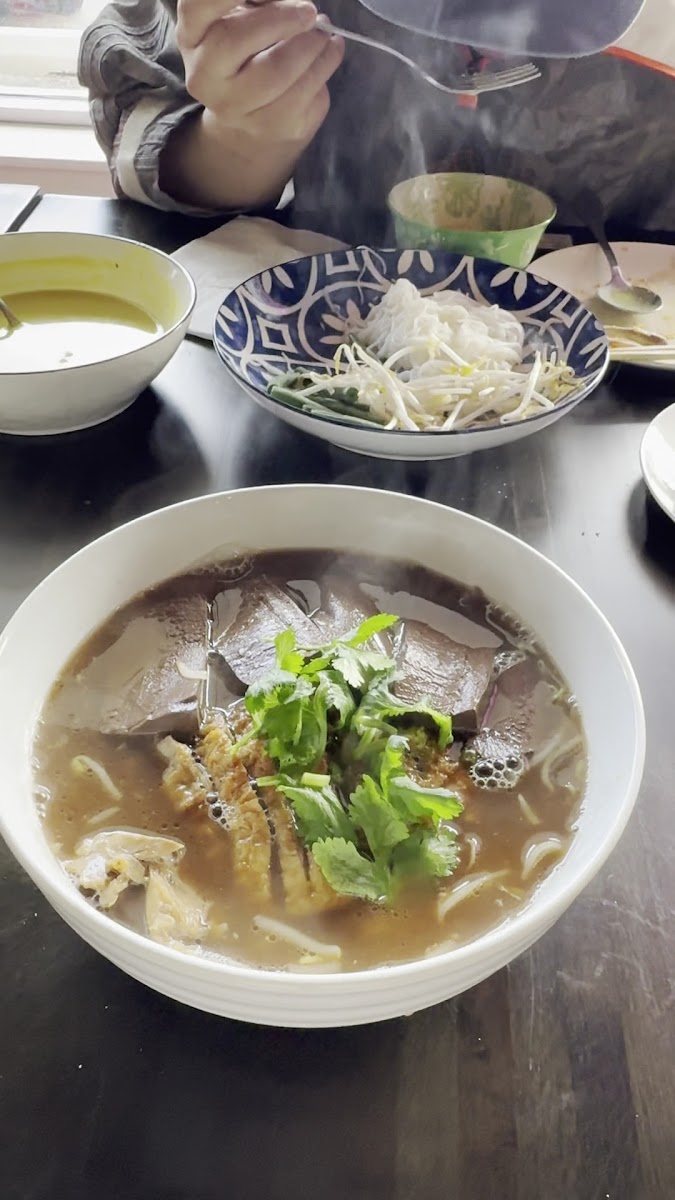 Camin Thai Cuisine Photo 2