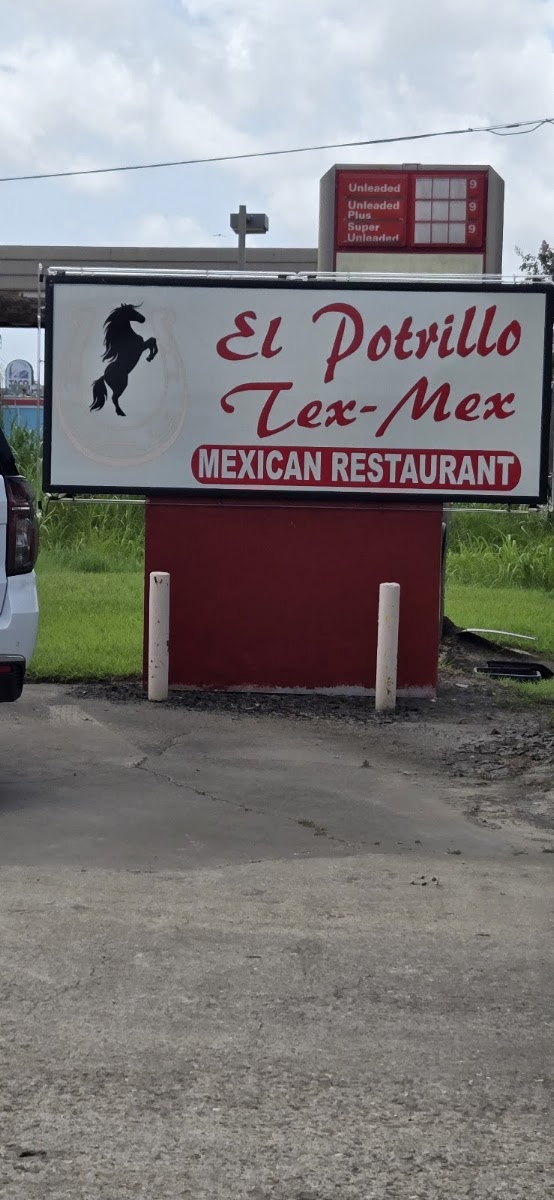 El Potrillo Tex Mex Food