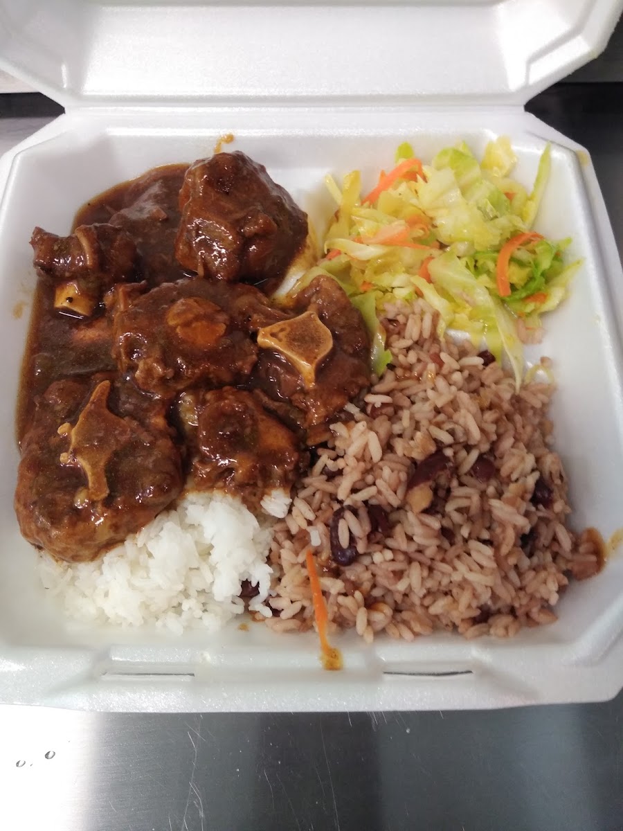 Island Fish And Grits Photo 6