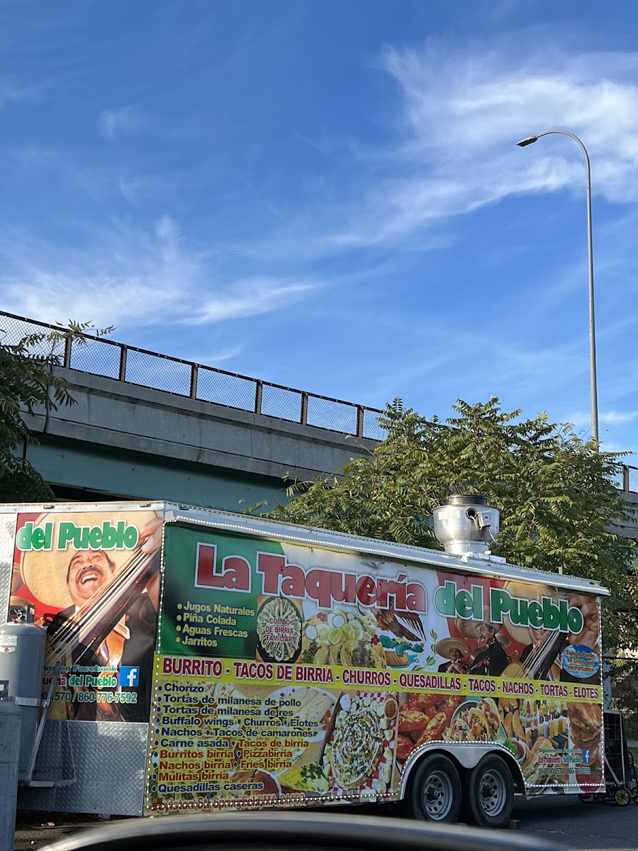La Taqueria Del Pueblo Menu Photo 3