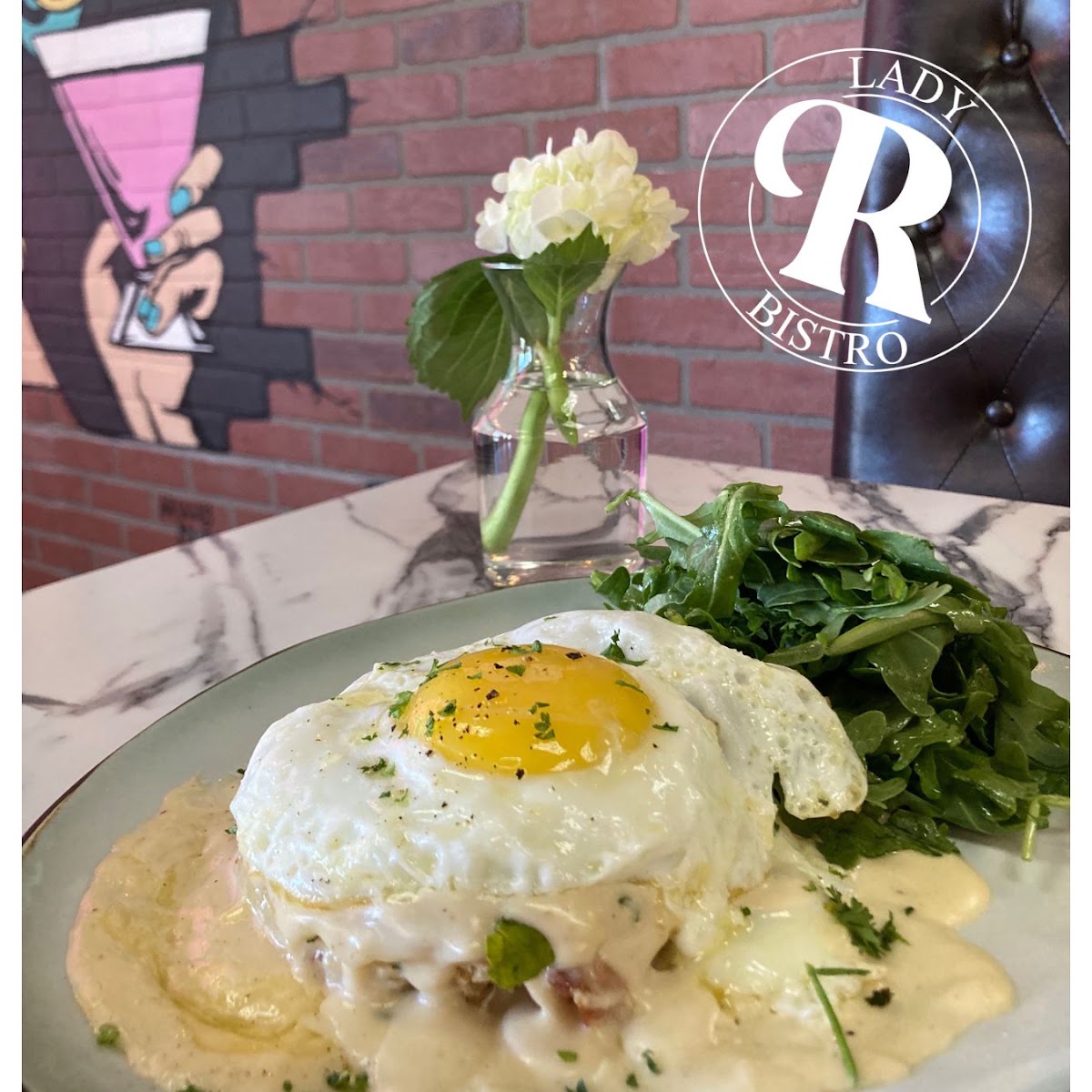 Lady R Bistro Photo 3