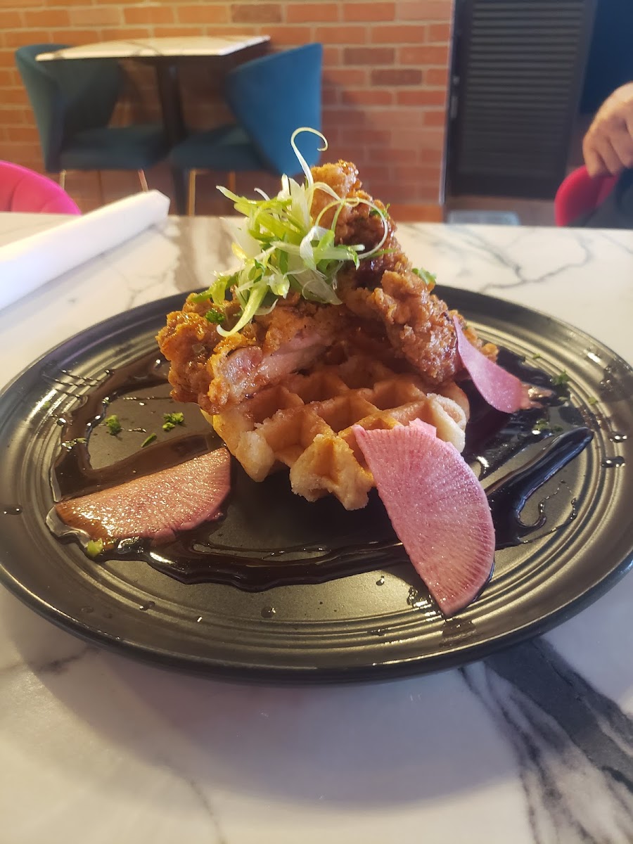 Lady R Bistro Photo 8