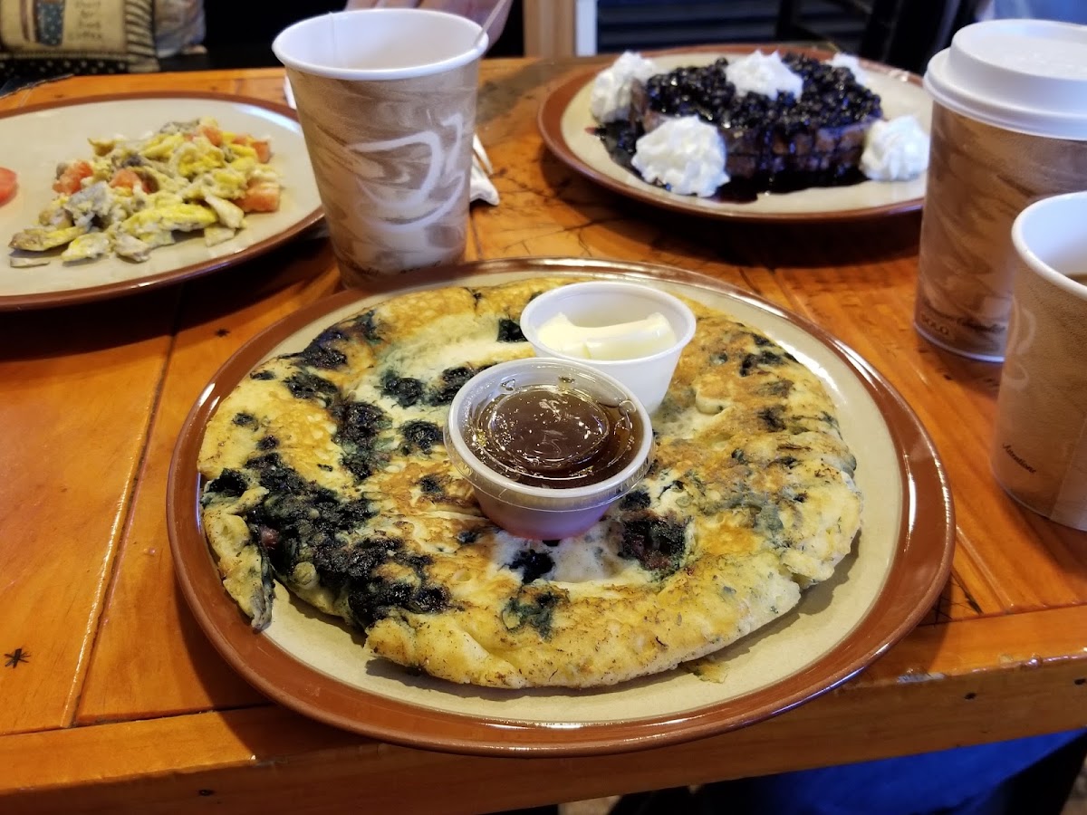 Lydia's Cafe Photo 6