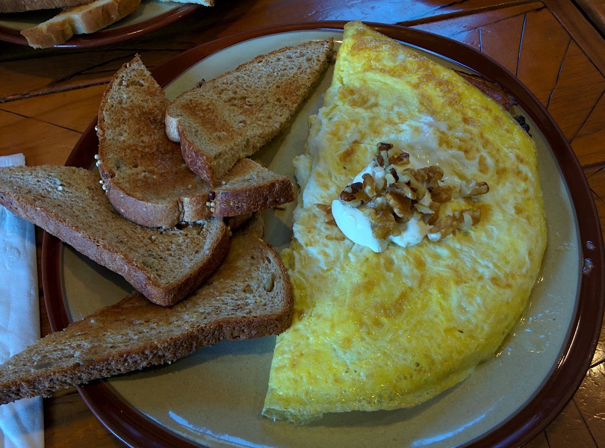 Lydia's Cafe Photo 9
