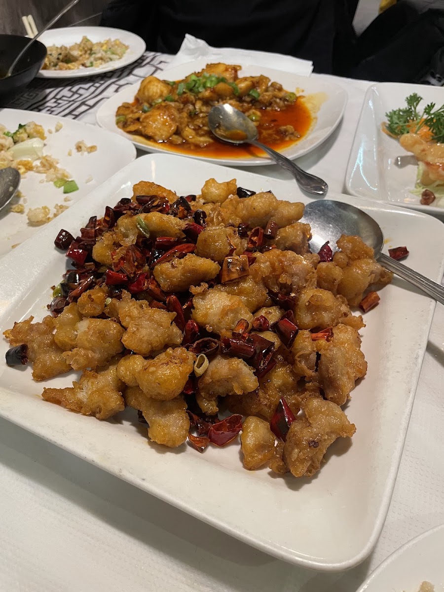 May Flower Restaurant Photo 9
