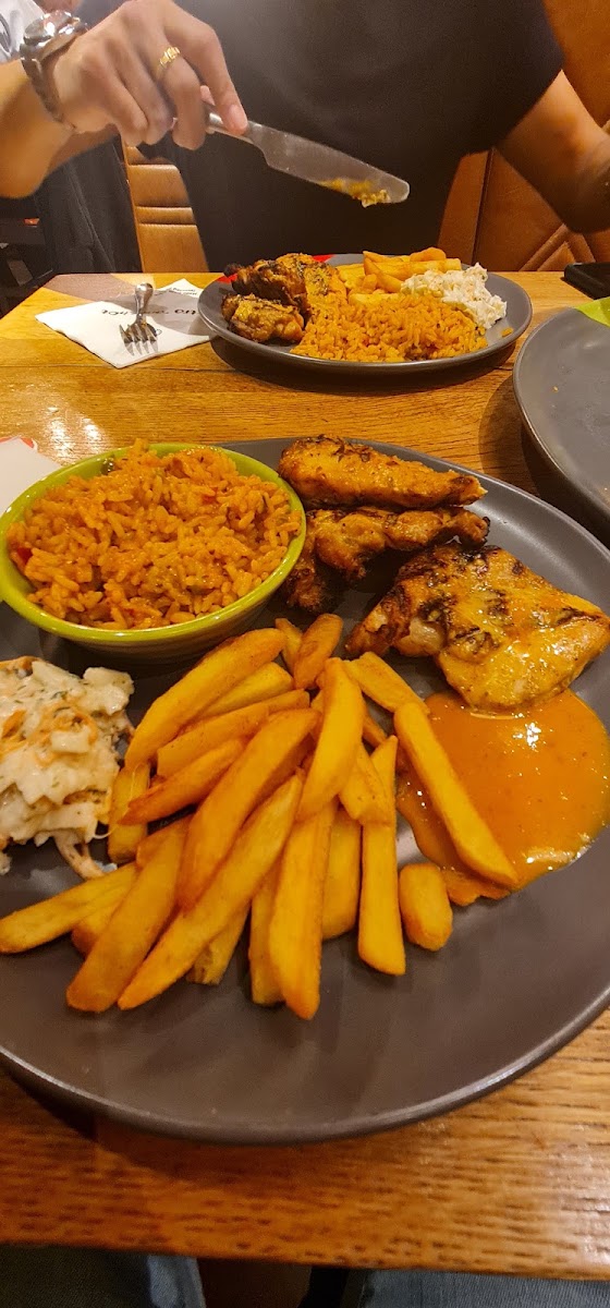 Nando's Hornchurch Photo 9