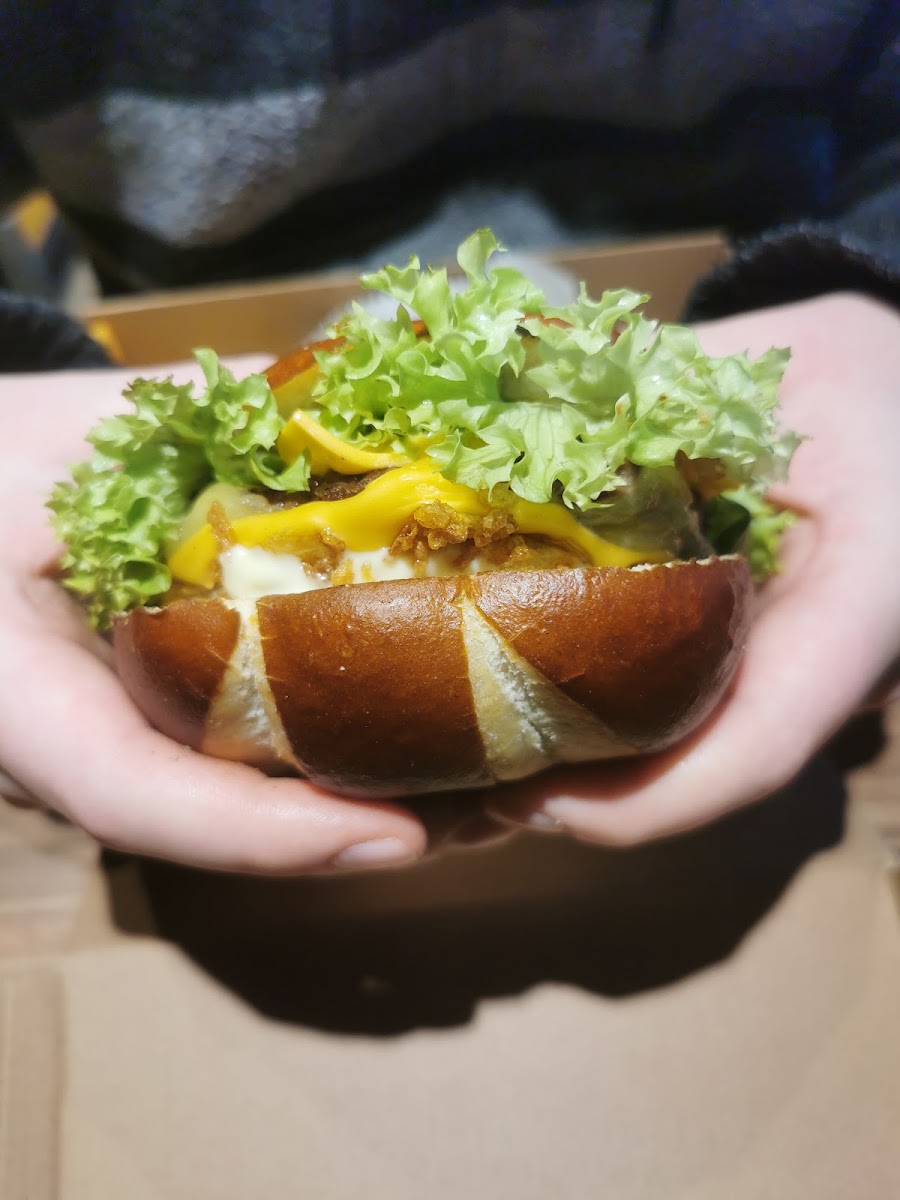 Ohannes Burgers Photo 8