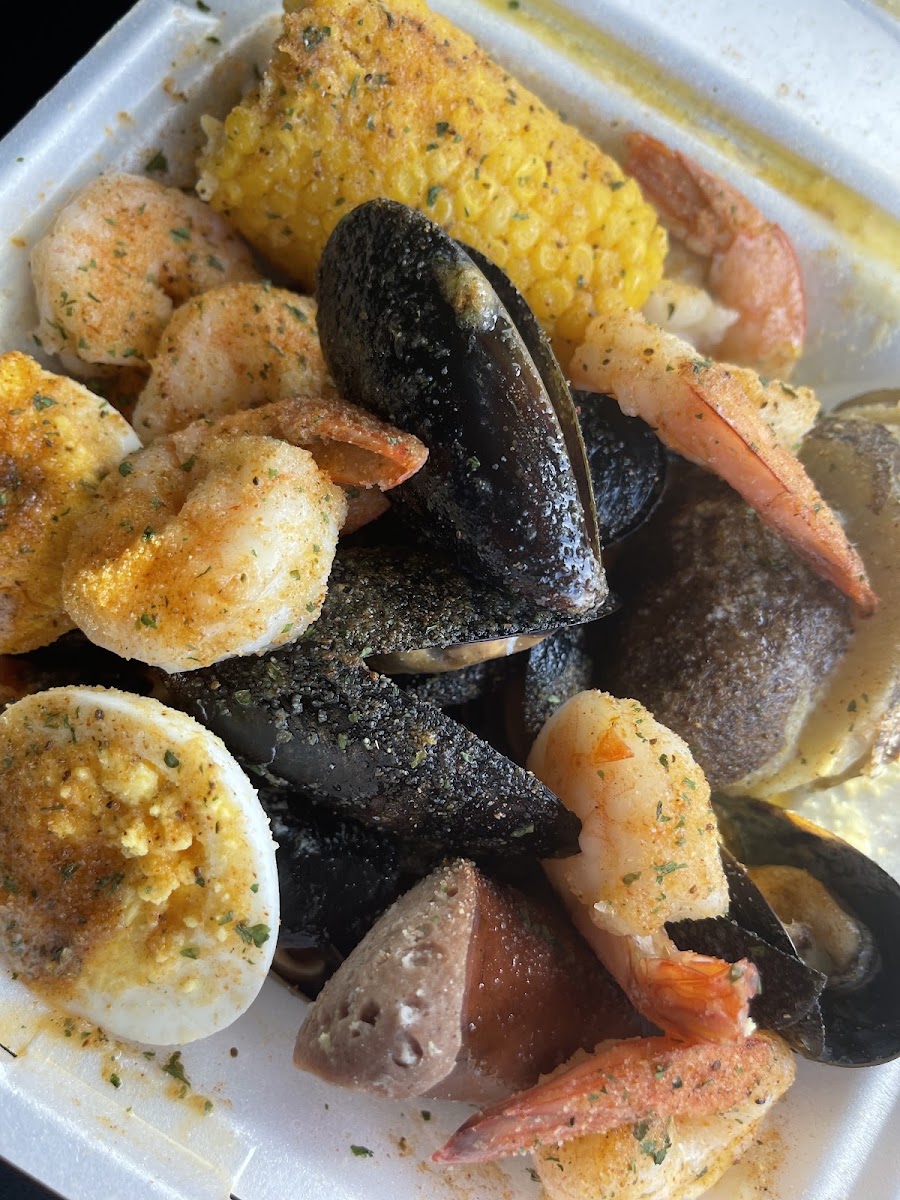 Rollin N Flavor Jamican Food Photo 9