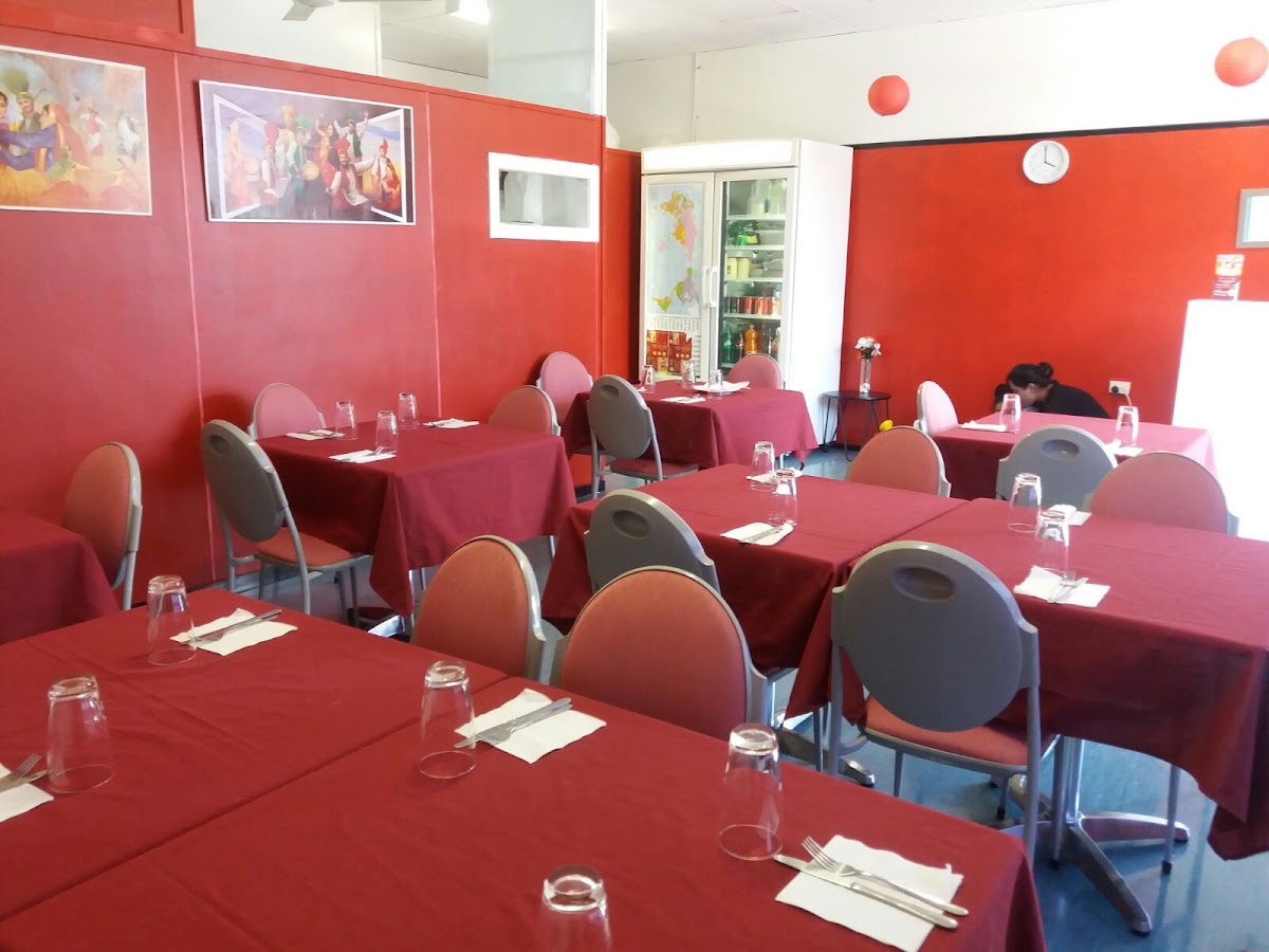 Sanjh Indian Restaurant Photo 4