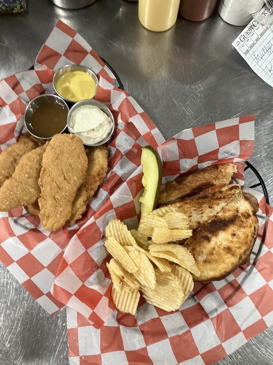 Sue's Cobscook Bay Cafe Photo 2