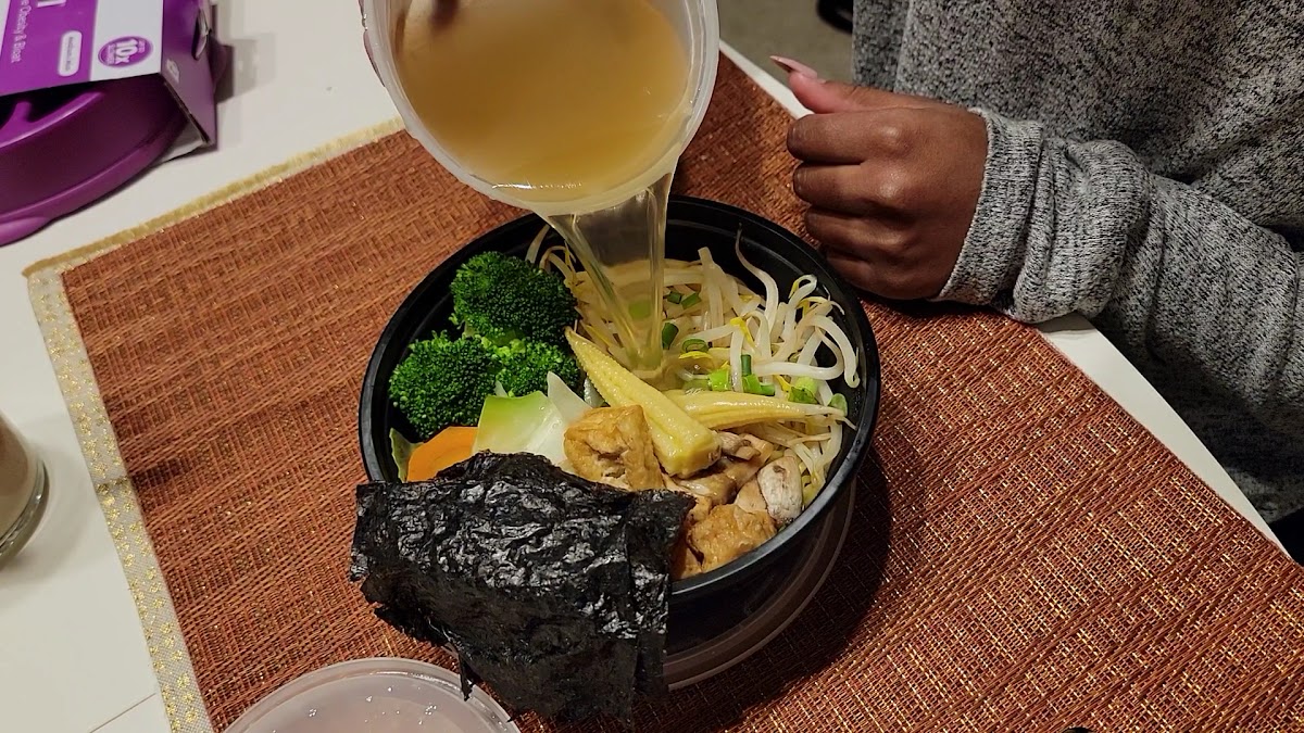 Up To Me Thai Asian & Ramen Photo 2